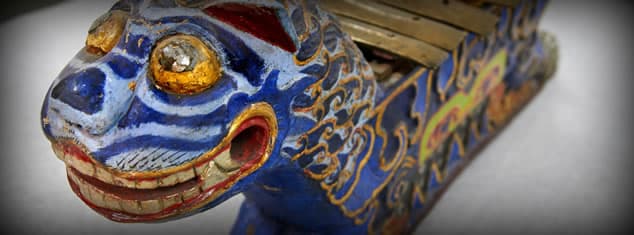 Detail of a Saron Barung, which is a type of metallophone, from the gamelan featured in the Java Village at the 1893 World's Columbian Exposition. Catalog Number 3.36011.. Photographer John Weinstein.